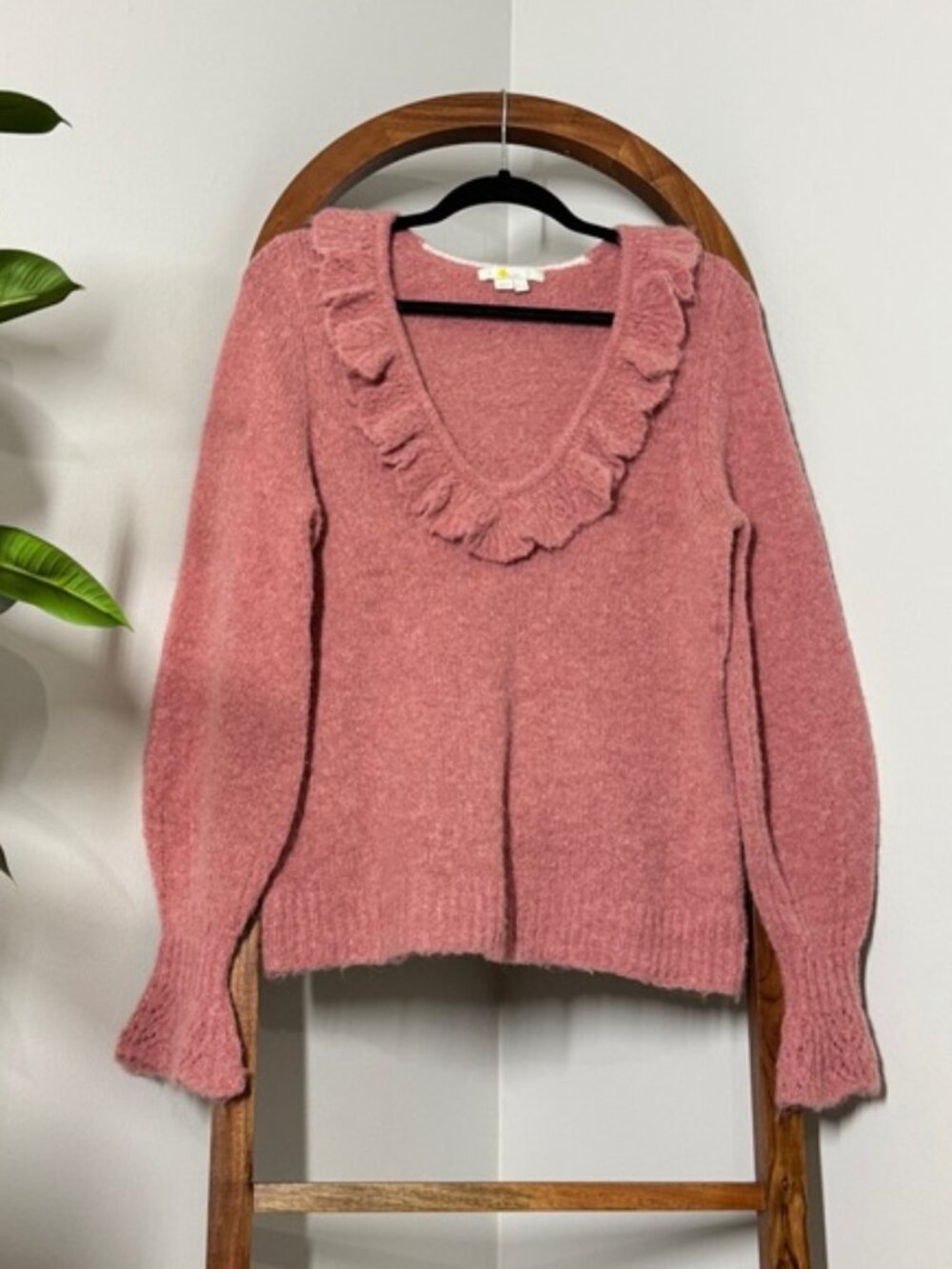Boden 8 Pink Fluffy Frill Ruffle Collar Wool Alpaca Blend V Neck Sweater